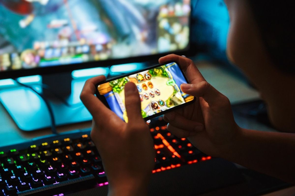 Main Game Bikin Bodoh? Mitos VS Fakta tentang Dunia Gaming