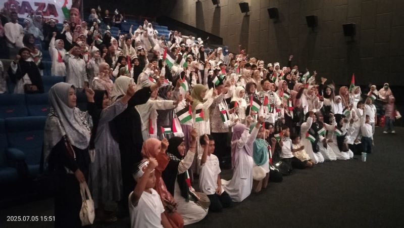 SATU AKSI NYATA: Suasana nobar Film Hayya 3: Gaza yang digelar DPD PKS Kabupaten Mojokerto di CGV Sunrise Mall Mojokerto, Sabtu (5/7).