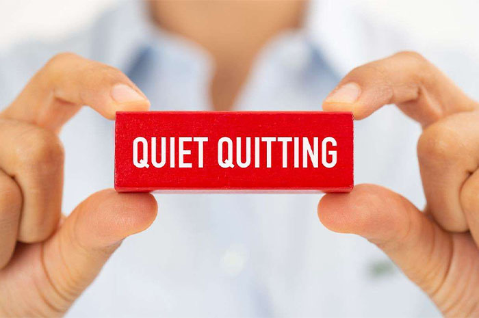Fenomena &ldquo;Quiet Quitting&rdquo; belakangan ini menjadi perbincangan banyak orang terutama di dunia kerja. Sumber foto: Google