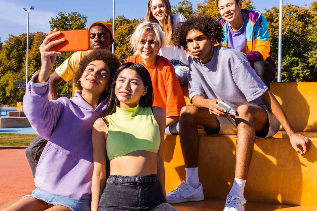 Fashion di kalangan Gen Z.