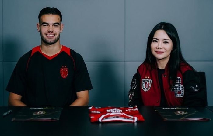 Jens Raven resmi bergabung bersama Bali United hingga tiga musim ke depan