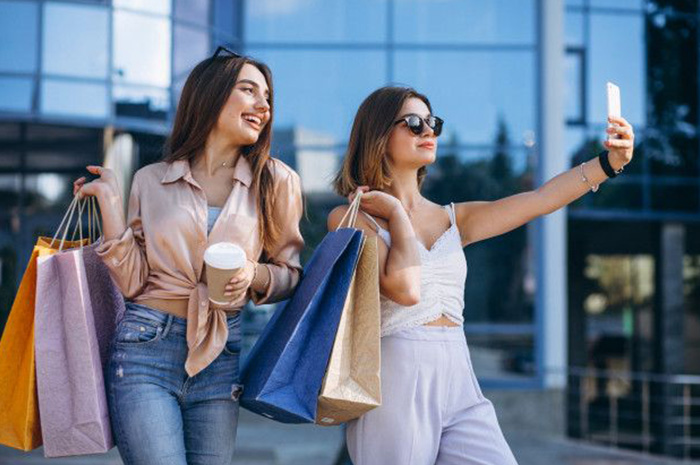 Menghargai diri sendiri atau sering disebut dengan self reward merupakan aktivitas memberi sesuatu yang berharga kepada diri sendiri.  Sumber Foto: Pinterest