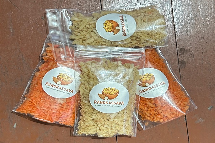 Inovasi Kreatif Wajah Baru Singkong, KKN Kelompok 110 UINSA Berhasil Ciptakan UMKM Modern di Desa Randubener Lamongan