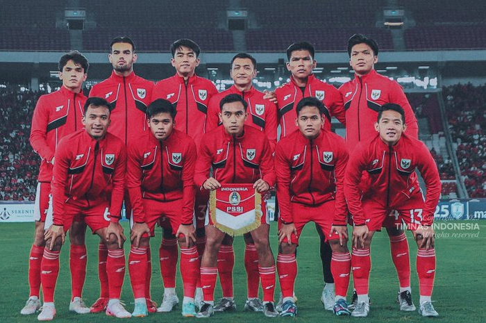 Menahan Imbang Malaysia, Timnas Indonesia Jadi Juara Grup dan Melaju ke Babak Semifinal Piala AFF U-23 2025 (X @timnasindonesia)