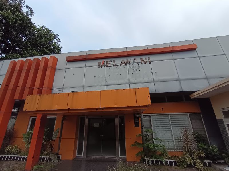URUNG DIBANGUN: Eks kantor Bawaslu Kota Mojokerto di Jalan Bhayangkara yang tahun ini kembali gagal disentuh pembangunan.