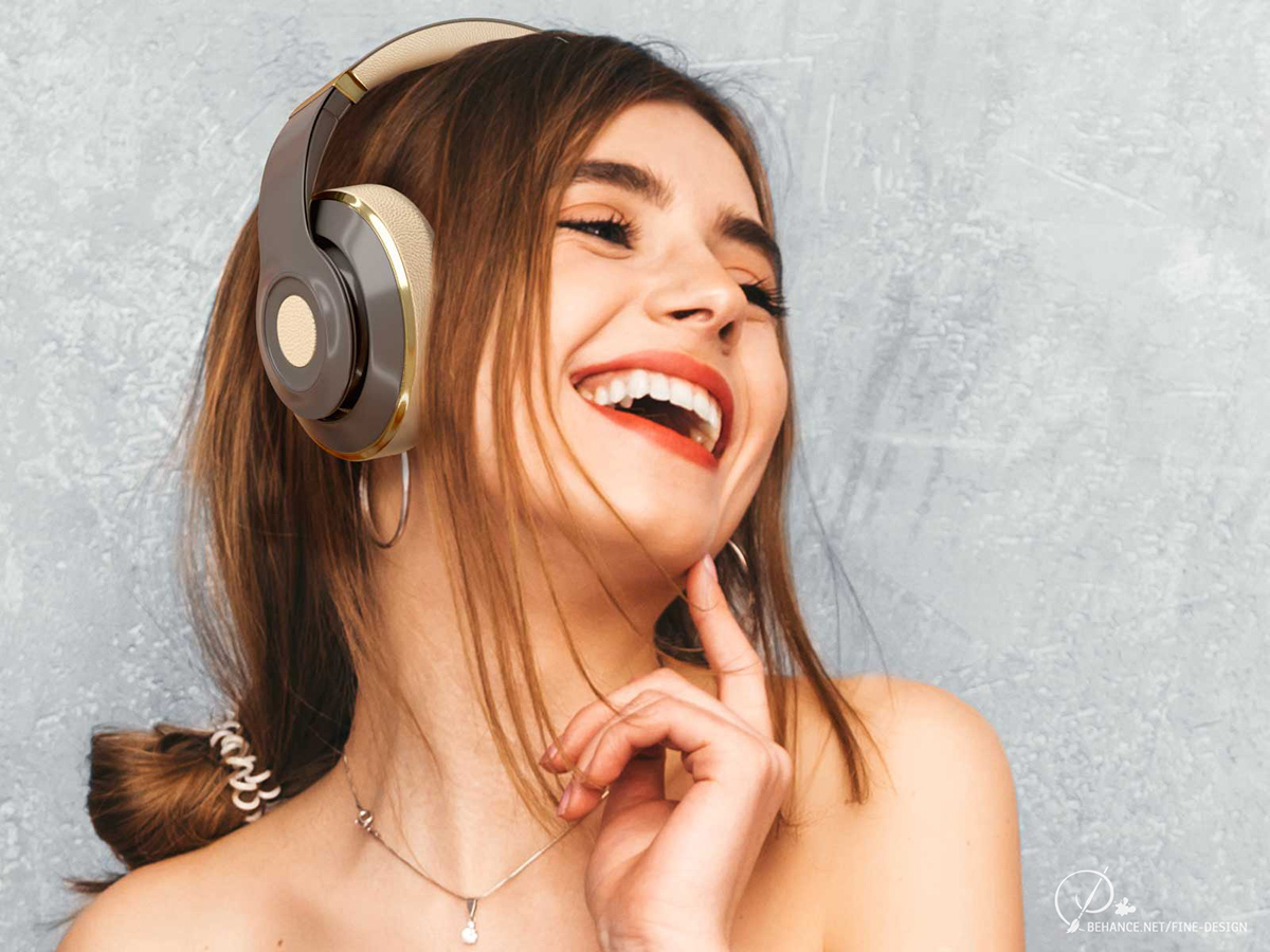 Mendengarkan lagu ceria dapat meningkatkan mood seseorang lho.