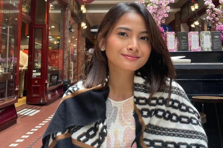 Dikenal Karena Aktingnya yang Apik di Film Heart, Berikut 5 Rekomendasi Film yang Pernah Dibintangi Acha Septriasa