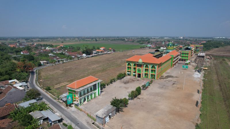 MEMADAI: Area Pondok Pesantren Nurul Islam (Nuris) Pungging yang luas bakal disasar program MBG.