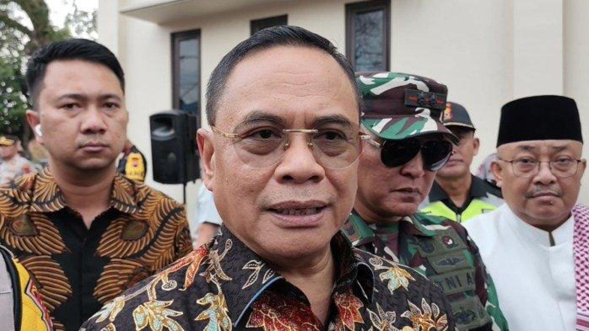 Bupati Pati didemo warga akibat kebijakannya yang kontroversial (13/8/2025).