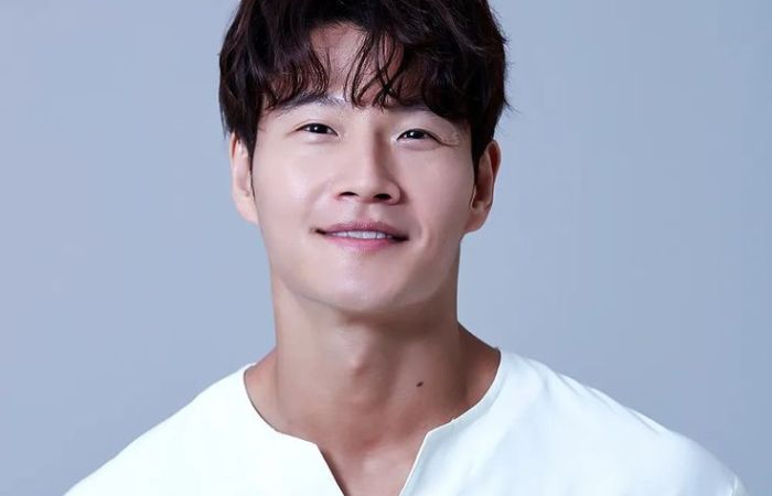 Kim Jong Kook, member Running Man yang Umumkan Akan Segera Menikah.