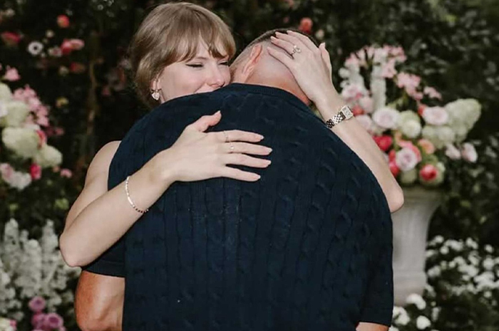 Berita tentang pertunangan Taylor Swift dengan kekasihnya yang bernama Travis Kalce sukses mengguncang dunia. Sumber foto: Google
