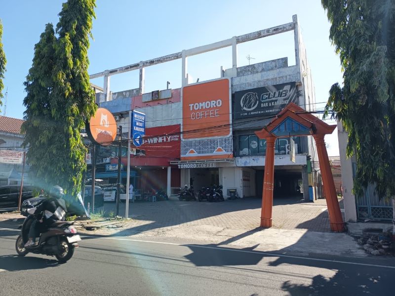 SHOPPING CENTER: Mojo Indah Plaza (MIP) di Jalan Mojopahit, Kota Mojokerto, dulu yang termasuk mengawali perkembangan perbelanjaan modern.
