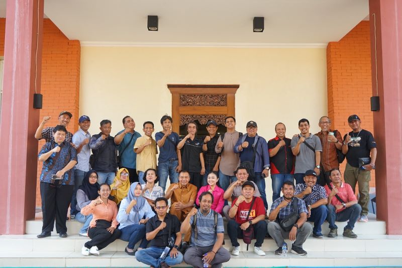 GUYUB: Jurnalis yang tergabung dalam Pokja DPRD Kota Mojokerto melangsungkan dialog interaktif bersama pimpinan dewan dalam forum bertajuk coffee morning, kemarin (10/9).
