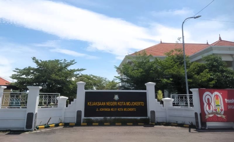 PROSES HUKUM: Kejari Kota Mojokerto bakal melayangkan dakwaan bagi seluruh terdakwa kasus dugaan korupsi pujasera TBM dalam sidang perdana yang agendakan digelar hari ini di Pengadilan Tipikor Surabay