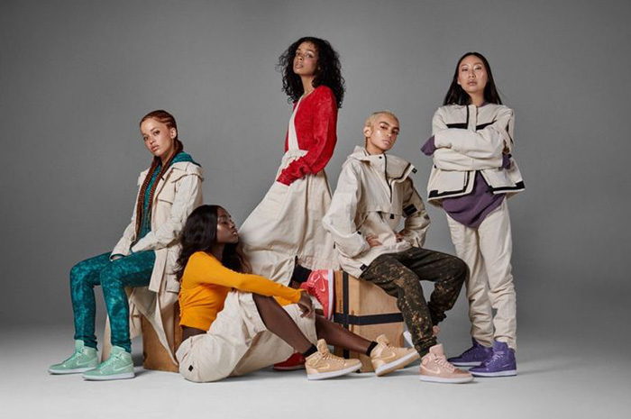Streetwear bukan lagi sekadar gaya berpakaian santai, melainkan telah berubah menjadi sebuah fenomena budaya yang mendominasi dunia fashion modern, terutama di kalangan Gen Z.  sumber foto: pinterets
