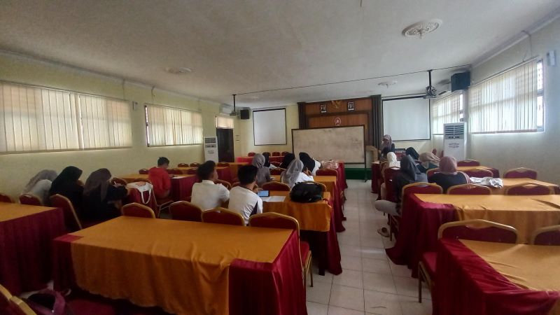 PENAMBAHAN: Siswa SMAN 1 Mojosari saat mengikuti jam pelajaran tambahan untuk persiapan SNBP, tahun lalu. Kali ini, hasil TKA juga masuk dalam indikator penilaian SNBP.