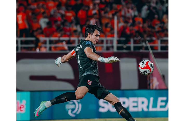 Krisis Posisi Kiper, Nadeo Argawinata Masuk Daftar Skuad Timnas Indonesia untuk Round 4 Kualifikasi Piala Dunia 2026 (IG @nadeowinata)