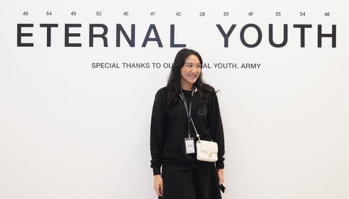 Kabar mengenai masalah rumah tangga Putri Tanjung semakin ramai setelah foto pernikahannya menghilang dari Instagram. Netizen mulai menduga bahwa mereka telah berpisah.
