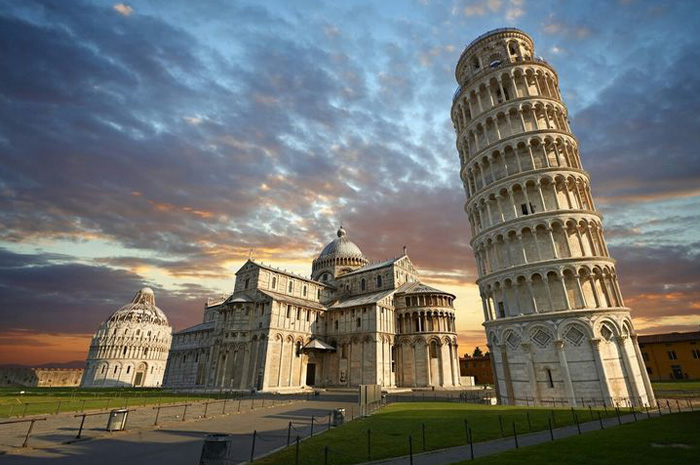 Italia selalu menjadi destinasi impian bagi para pecinta sejarah, seni, dan arsitektur. sumber foto: pinterets