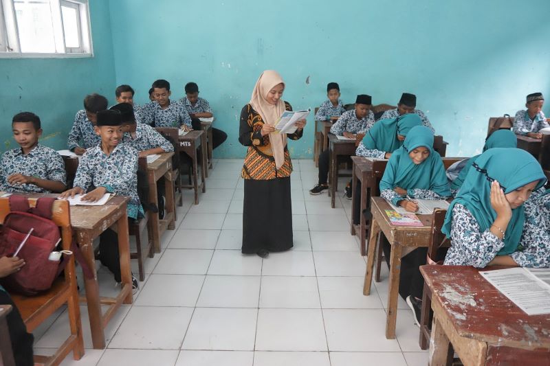 PENDIDIK: Suasana aktivitas pembelajaran di sebuah madrasah wilayah Kabupaten Mojokerto, beberapa waktu lalu.