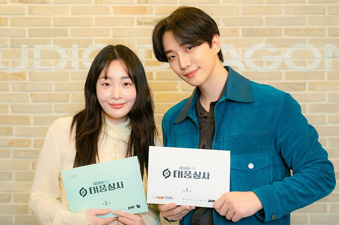 Drama Korea selalu mempunyai cara unik untuk memadukan kisah keluarga, cinta, dan realitas sosial. Sumber Foto: Google