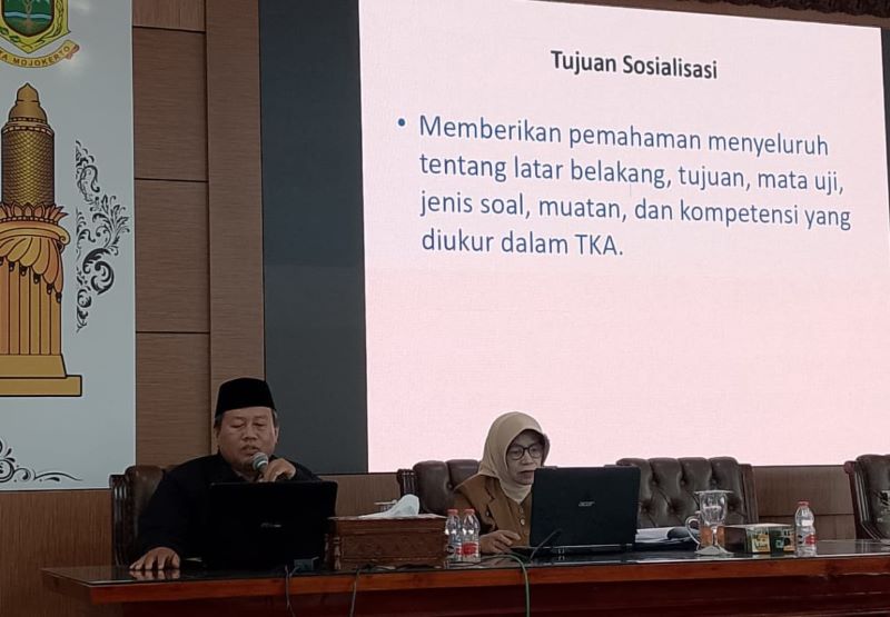 SOSIALISASI: Lembaga SMP di Kota Mojokerto mengikuti sosialisasi pelaksanaan TKA sebagai persiapan sebelum digelar pada tahun ajaran mendatang, kemarin (21/10).