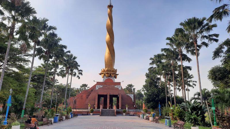 SIMPAN SEJARAH: Alun-Alun Kota Mojokerto yang pernah dijadikan sebagai tempat pelaksanaan rapat akbar oleh organisasi pemuda PRI Mojokerto di tahun 1945 lalu.
