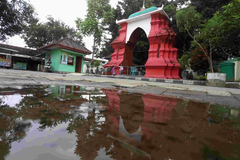 SITUS RELIGI: Kompleks Makam Troloyo di Desa Sentonorejo, Kecamatan Trowulan, yang menjadi kuburan umat muslim Majapahit.