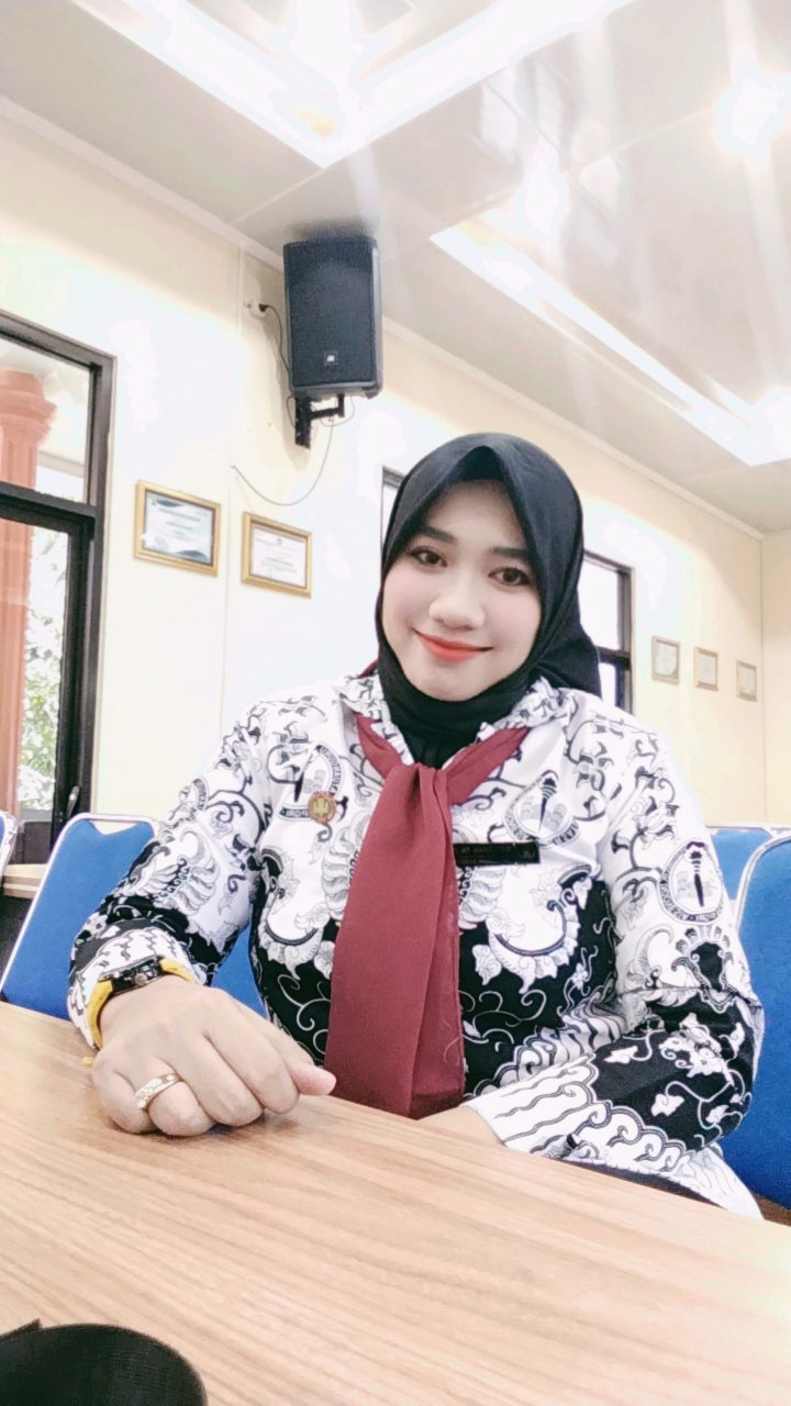 Dewi Maslakha S.Pd, SDN Tangunan, Puri Mojokerto