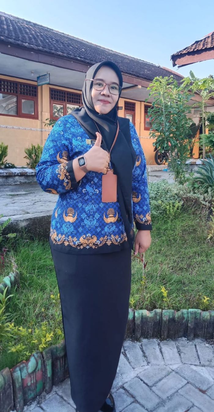 EVA DYAH SUSANTI, S.PD. SD, KEPALA SDN SIMONGAGROK 1, KECAMATAN DAWARBLANDONG