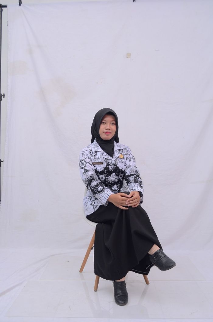 ASNAH KHOIRIYAH, SMKN 1 MOJOANYAR
