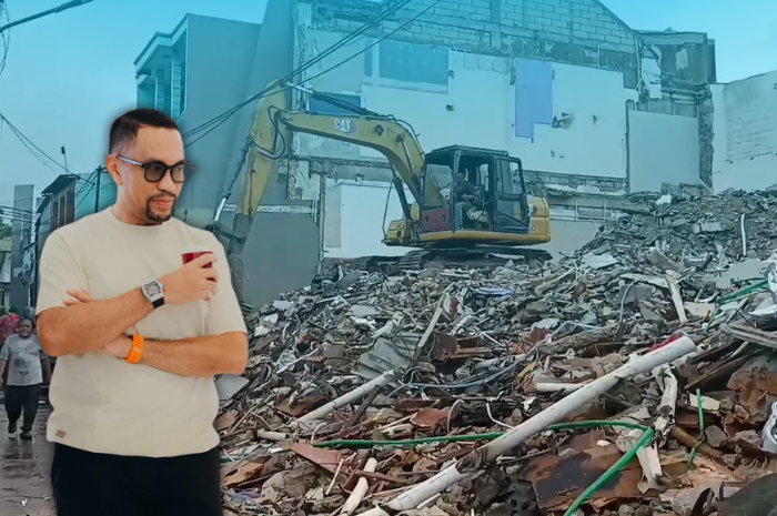 Rumah Ahmad Sahroni yang dulu dijarah kini dibongkar hingga rata dengan tanah.