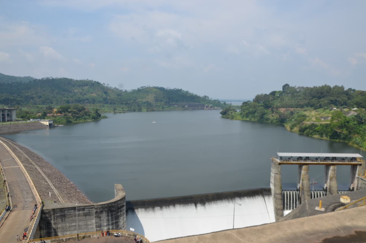 PLN Bangun PLTS Terapung 92 MW di Waduk Saguling