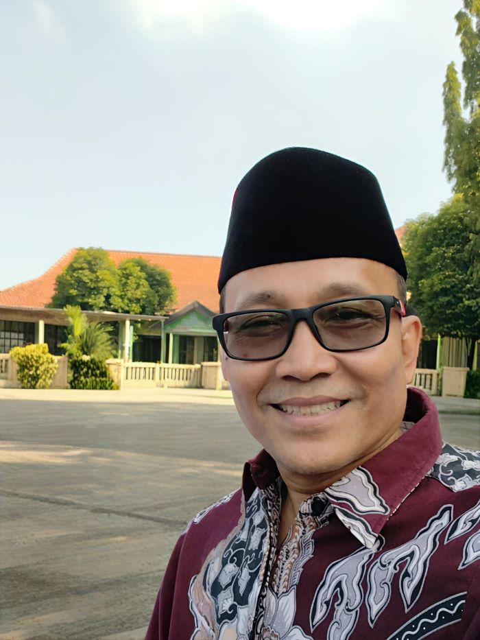 Sujatmiko, S.Pd, M.Si Anggota DPRD Kabupaten Mojokerto