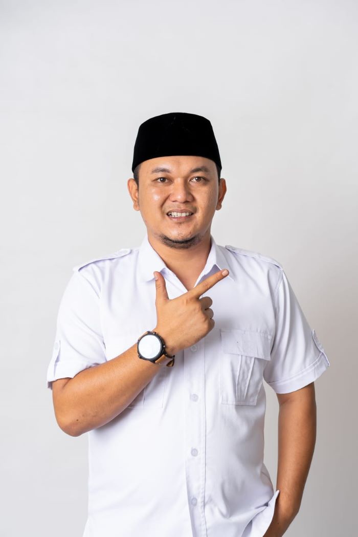 Yoga Vardhana, S.Sos Anggota DPRD Kabupaten Mojokerto  &nbsp;