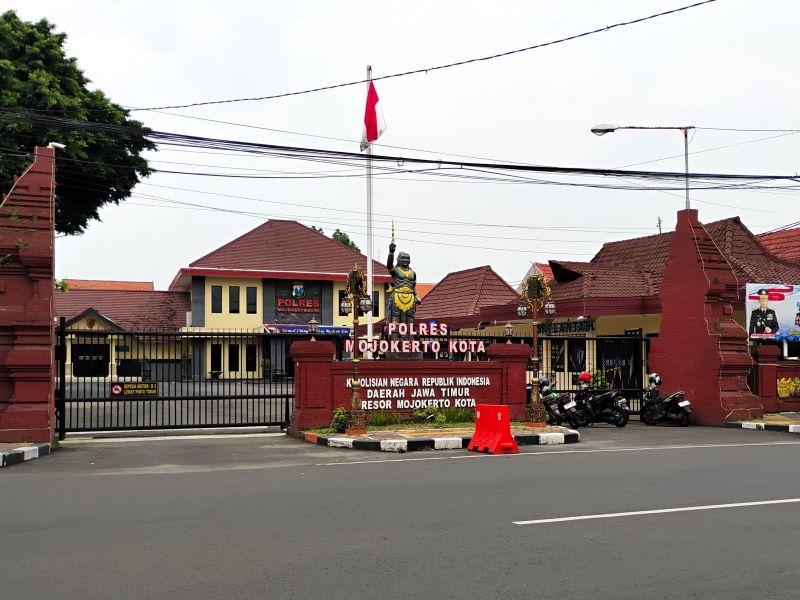 SALING LAPOR: Kasus KDRT yang menyeret nama seorang kepala puskesmas terus berproses di Polres Mojokerto Kota.