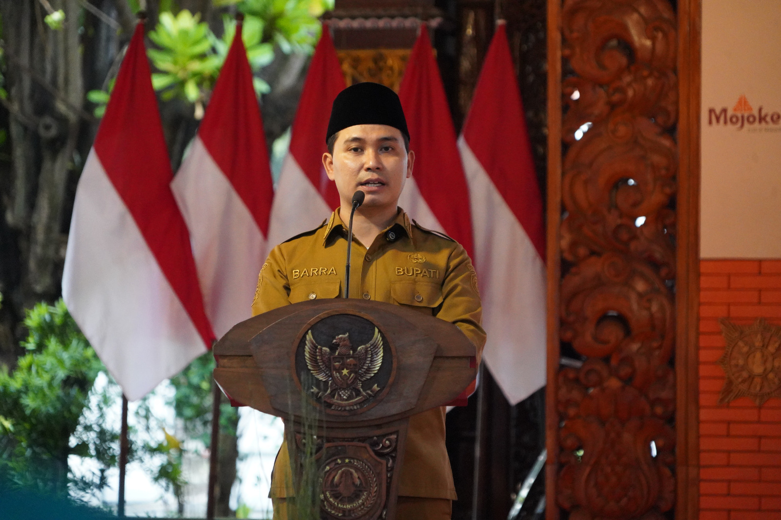 Bupati Mojokerto Muhammad Albarraa