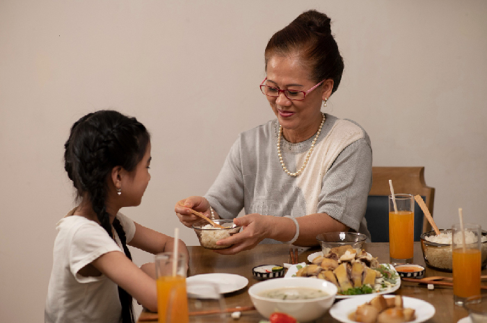 Mother Hunger? Periode Kehilangan Figur Ibu yang Menggerogoti Tumbuh Kembang secara Psikologis Bagi Anak, Bagaimana Konsepnya? (sumber: Freepik)
