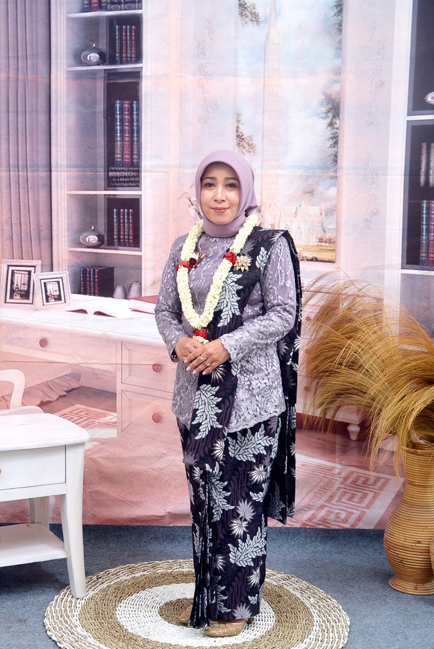 Sri Indahyani, Kepala SMPN 1 Ngoro