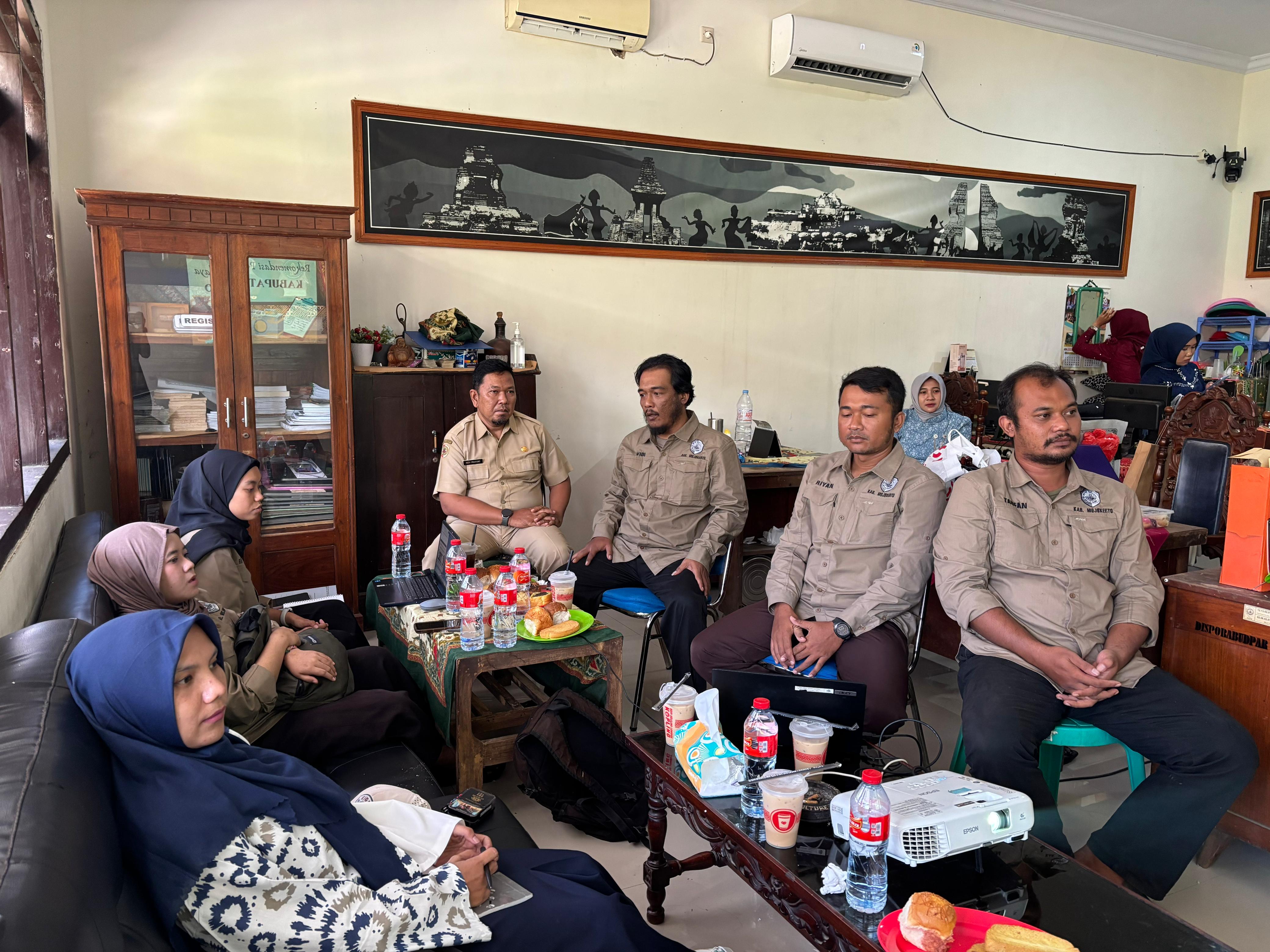 FINALISASI: TACB Disbudporapar Kabupaten Mojokerto saat menggelar sidang pra-penetapan pada Senin (22/12) lalu.