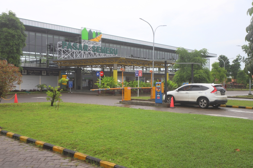 LUAS DAN NYAMAN: Pasar Tradisional Semeru yang mengusung konsep modern di Jalan Semeru 101-121, Kecamatan Magersari, Kota Mojokerto.