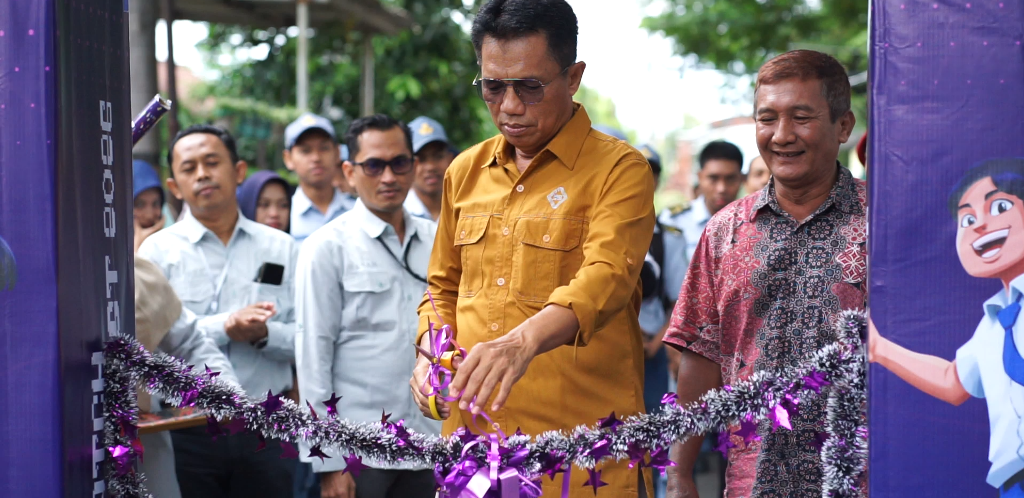 DIBUKA: Kepala SMKN 1 Mojokerto Hidayat membuka kegiatan Career Match & Campus Fest 2026, kemarin (22/1).