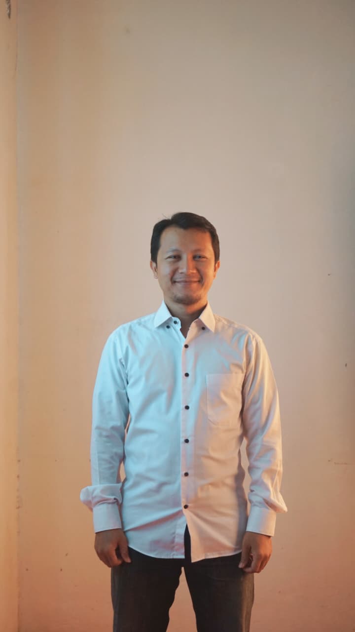 Rahmat Efendi, S.Pd Juara 2 Guru Favorit Jenjang SMA/SMK 2025
