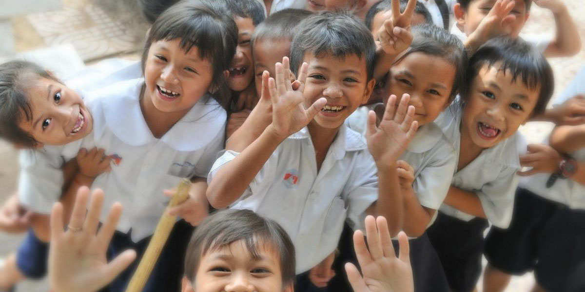 Rukun Sama Teman, Bikin Sekolah dan Hidup Lebih Seru.