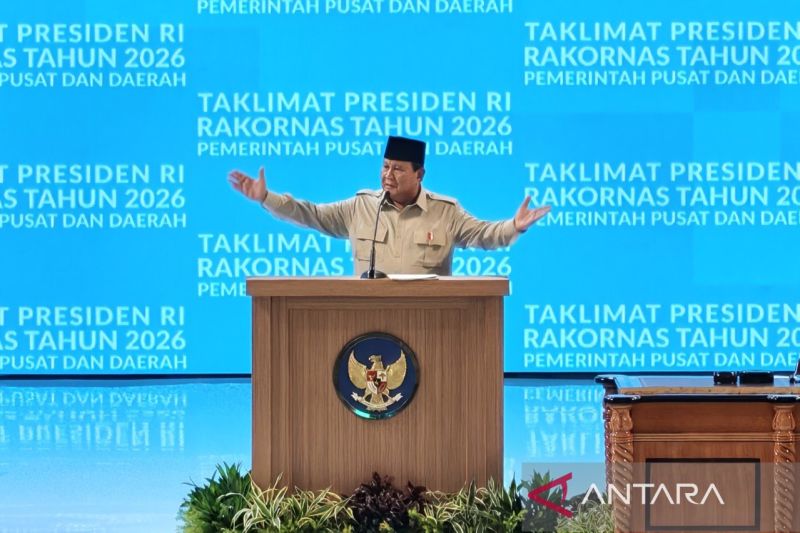 Presiden Prabowo Subianto membuka Rapat Koordinasi Nasional (Rakornas) Pemerintah Pusat dan Daerah di Sentul, Kabupaten Bogor, Jawa Barat, Senin (2/2/2026). (ANTARA/Fathur Rochman)