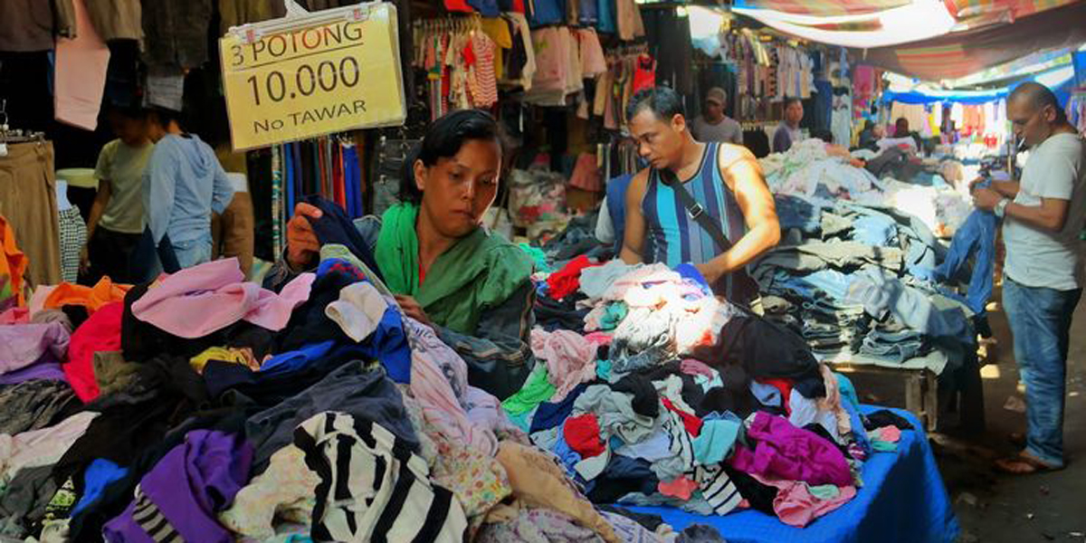 Thrifting mulai banyak diminati!