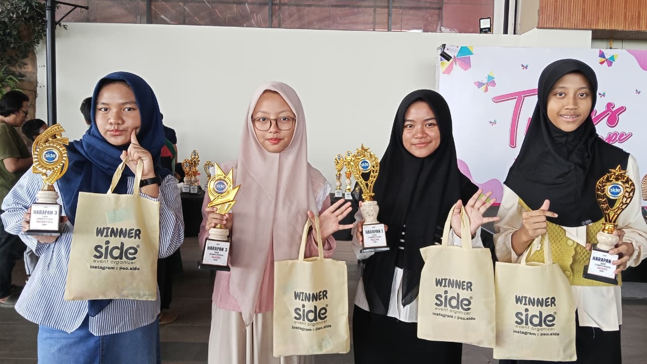 BERPRESTASI: Siswa SMP Darul Quran Kota Mojokerto sukses meraih juara salah satu ajang perlombaan, beberapa waktu lalu.