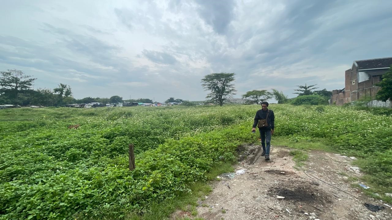 JADI PERHATIAN: Areal lahan di sisi utara kawasan TPA Randegan yang sebagian di antaranya diklaim milik warga, di Kelurahan Kedundung, Kecamatan Magersari, Kota Mojokerto.