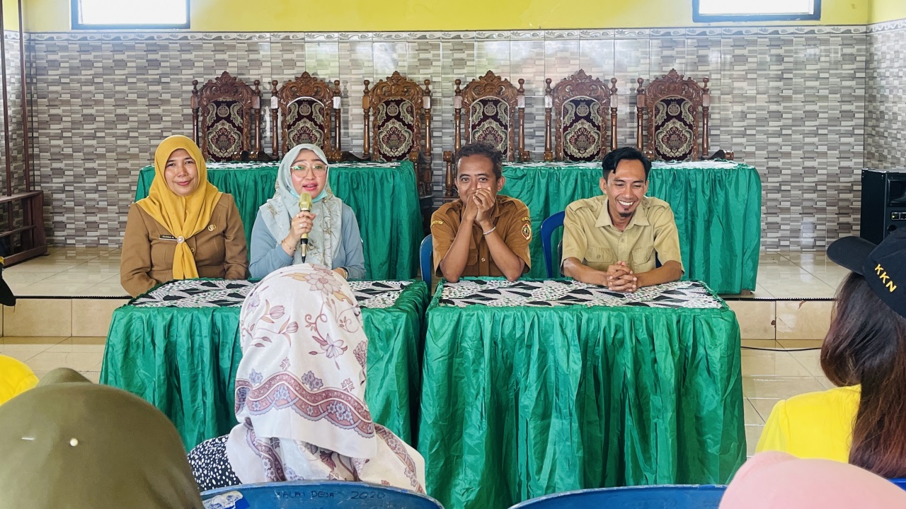 JADI PRIORITAS:&nbsp;Pemdes Kesimantengah, Kecamatan Pacet, menyediakan layanan posyandu jiwa bagi warga di lima dusun.