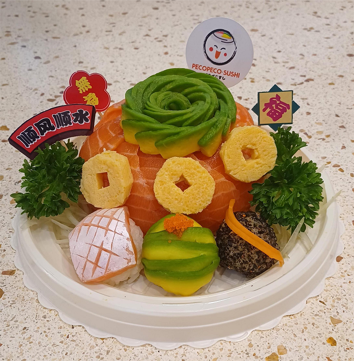 SPESIAL: Dua paket hampers spesial yang ditawarkan Peco-Peco Sushi Sunrise Mall 2 Mojokerto untuk merayakan Imlek bersama orang-orang terkasih.
